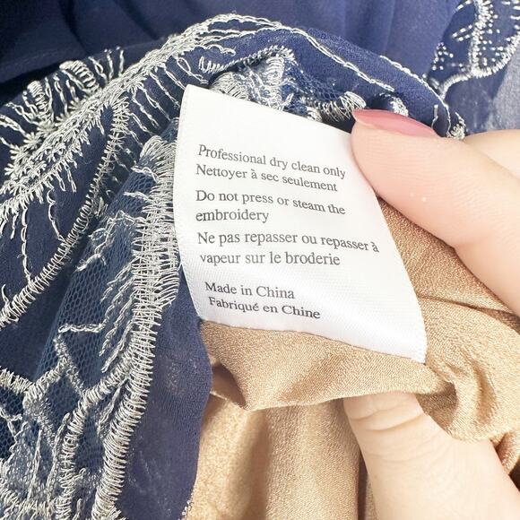 Marchesa Notte Floral Midi Dress Embroidered Long-Sleeve Tulle Navy Blue Size 6 - Picture 11 of 11